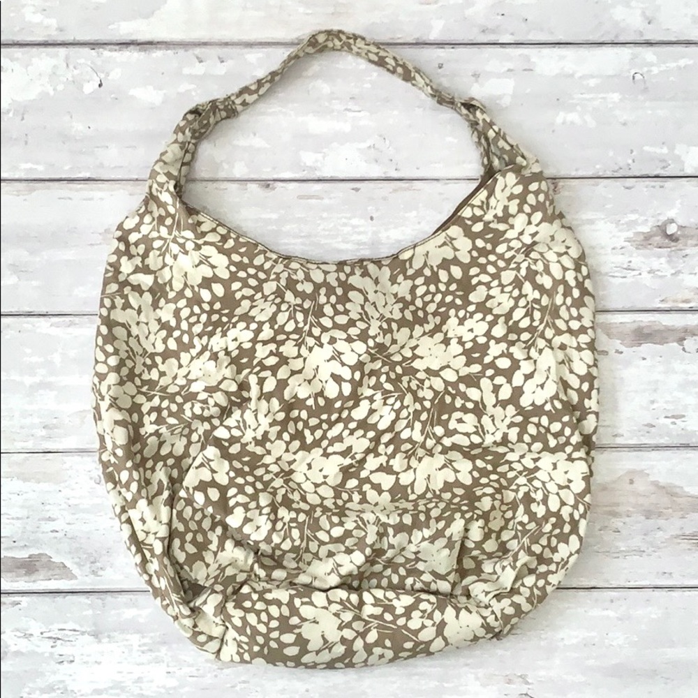 Women’s Tote Bag Floral Print Round Magnetic Close Cream Color Flowers